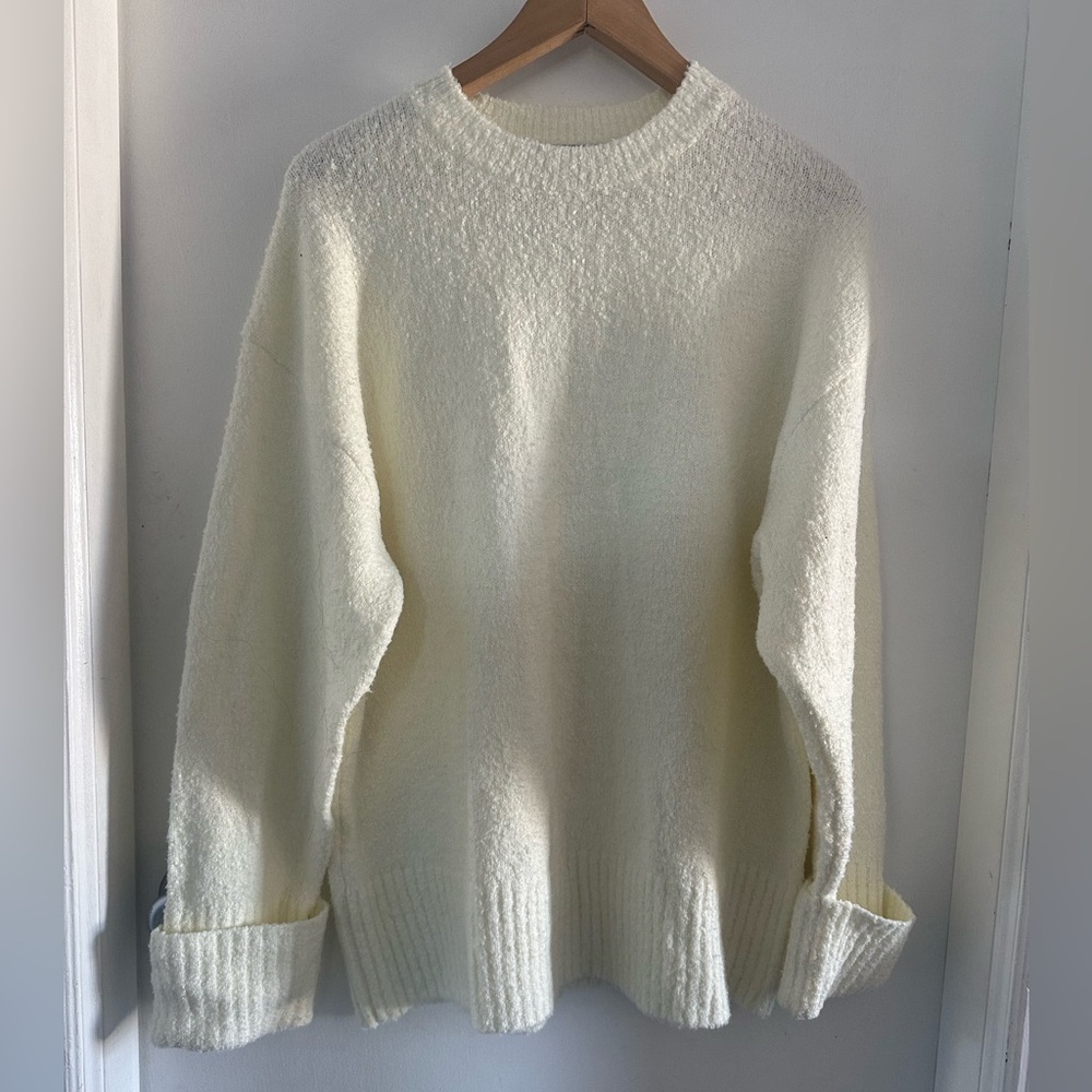 🌻 NWOT Cozy Cream Wool Blend Sweater 🌻